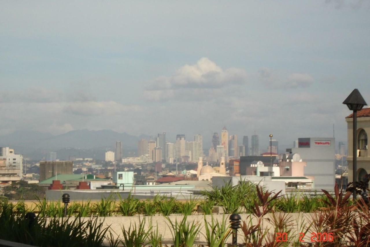 67 Sqm. Condo Unit In Robinson Place Residences Manila Exterior photo