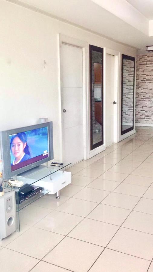 67 Sqm. Condo Unit In Robinson Place Residences Manila Exterior photo
